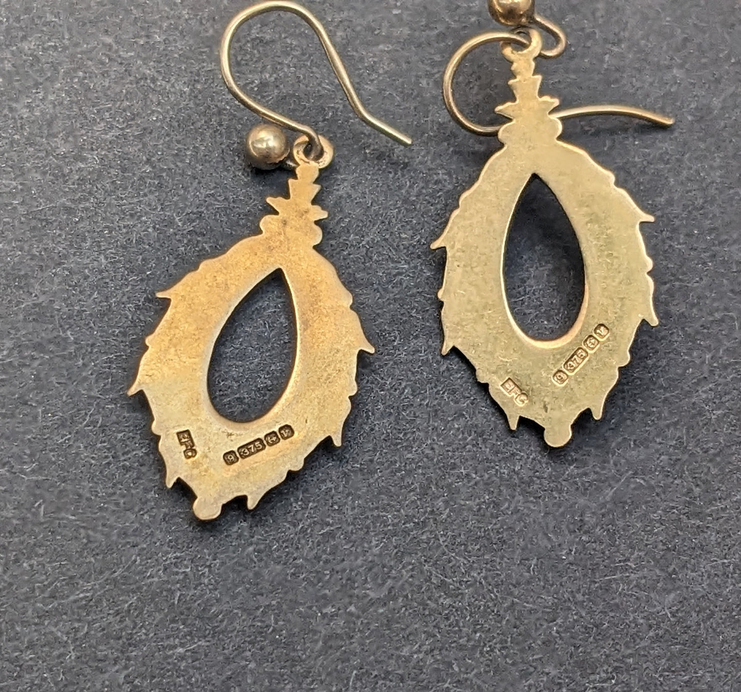 9k 1940's Oval Open Center Drop Earrings