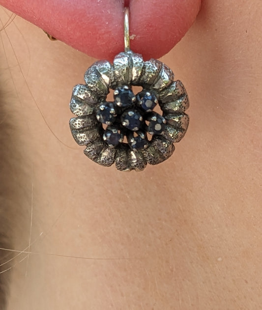 18k White Gold and Sapphire Floral Earrings