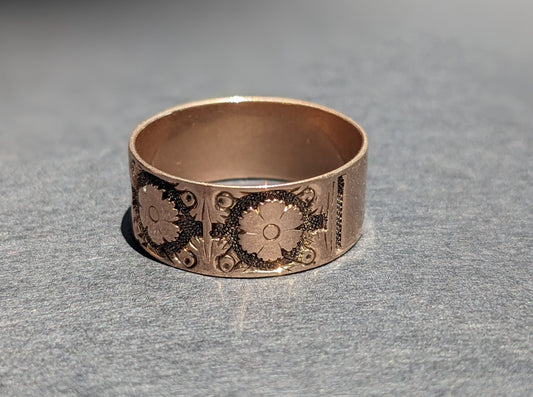 14k Gold Cigar Band With Flower