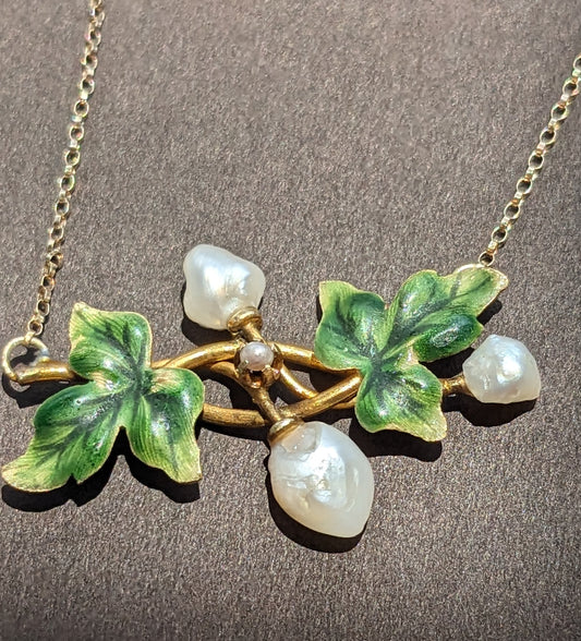 Art Nouveau enamel ivy and natural pearl necklace