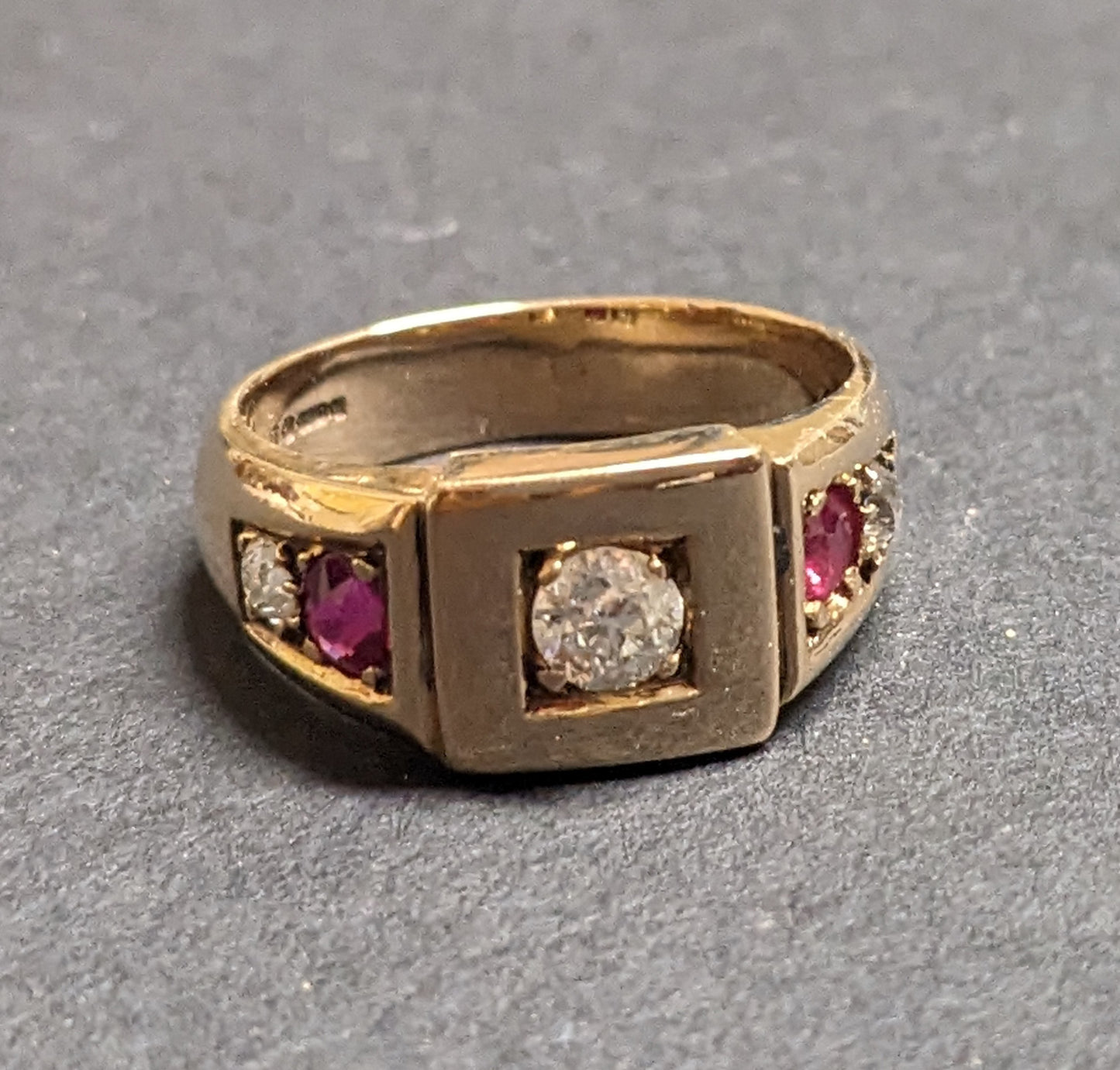 Heavy 9k Ruby and diamond ring