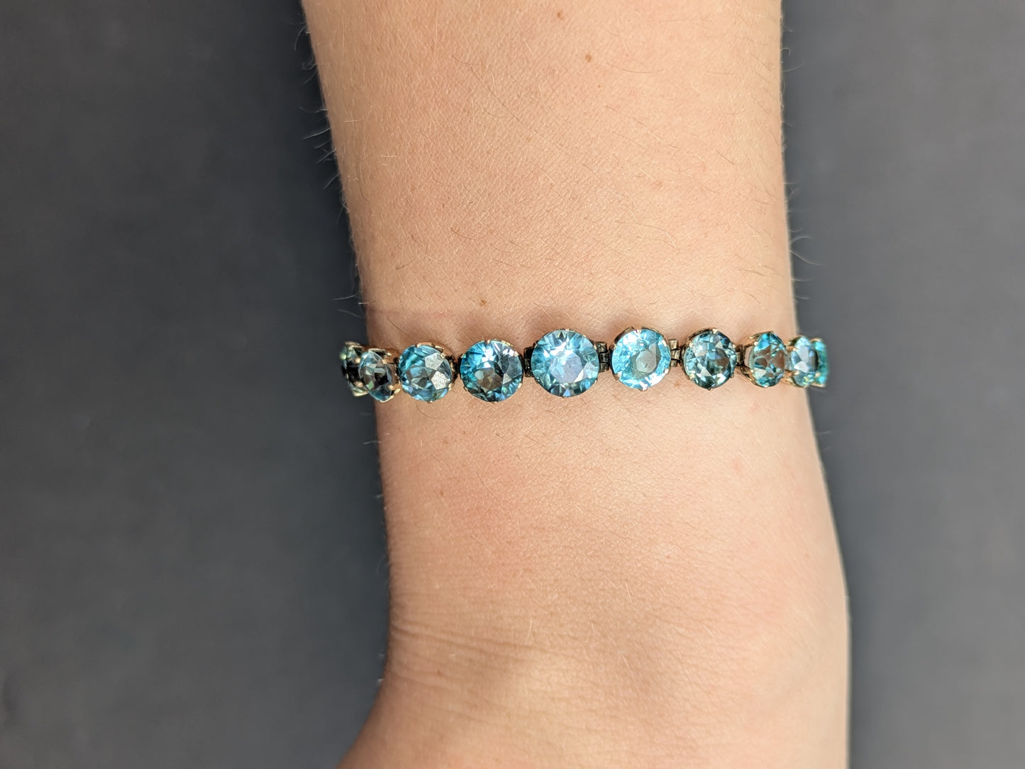 10k American Arts+Craft Blue Zircon Bracelet
