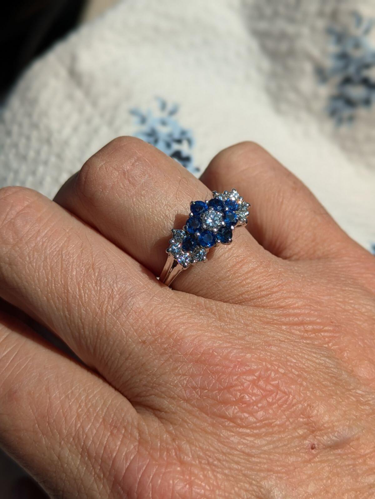 Vintage 18k Diamond & Sapphire Ring