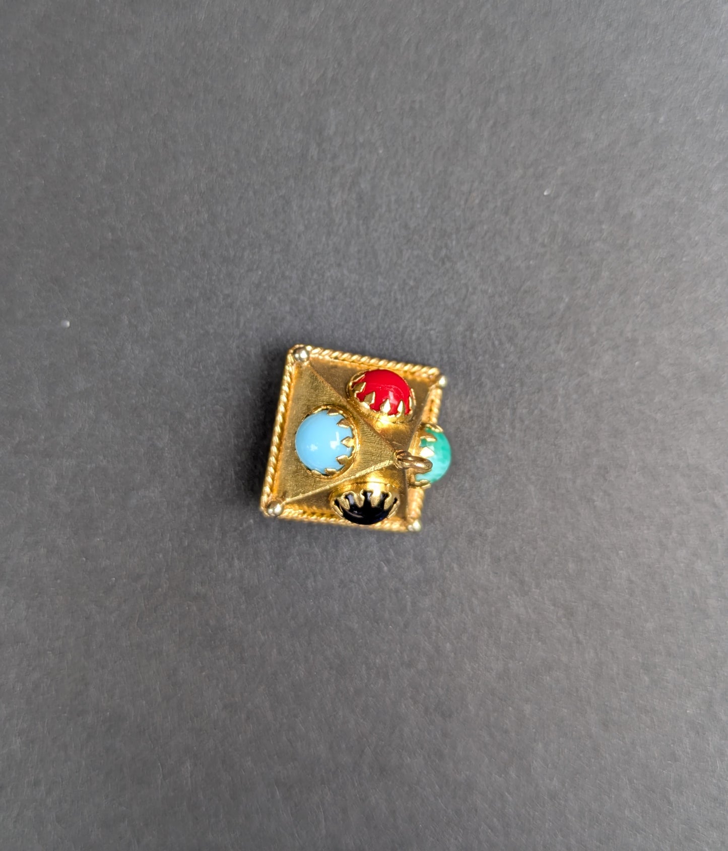 18k Etruscan Revival Pyramid Pendant