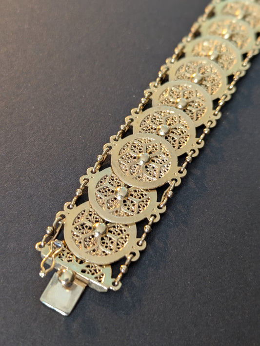 14kt Lace Work Disc Bracelet