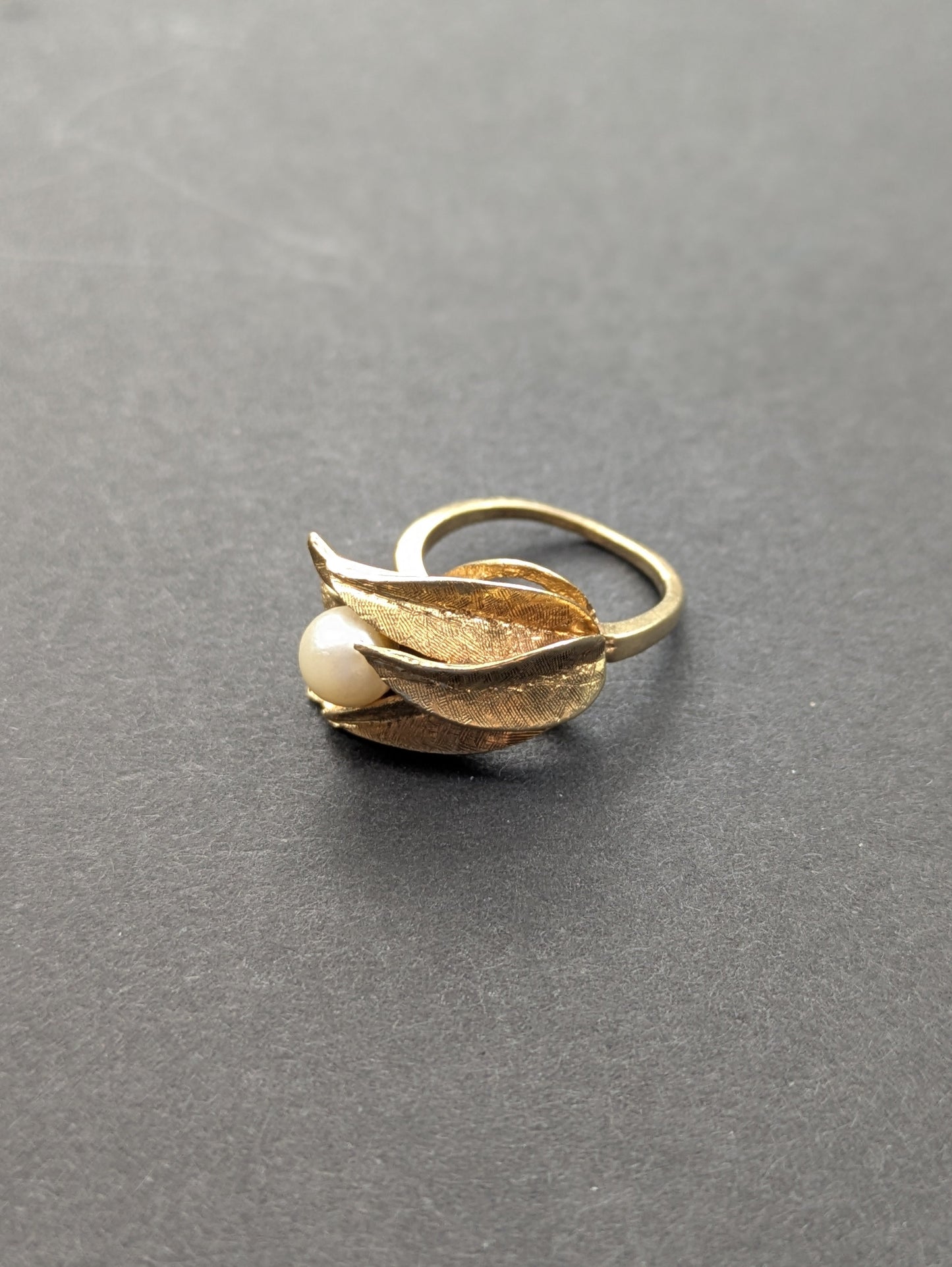 14k Pearl Flower Ring