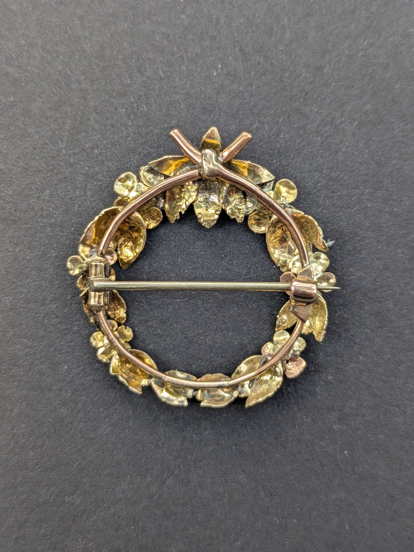 14k Rose Cut Diamond Wreath Brooch
