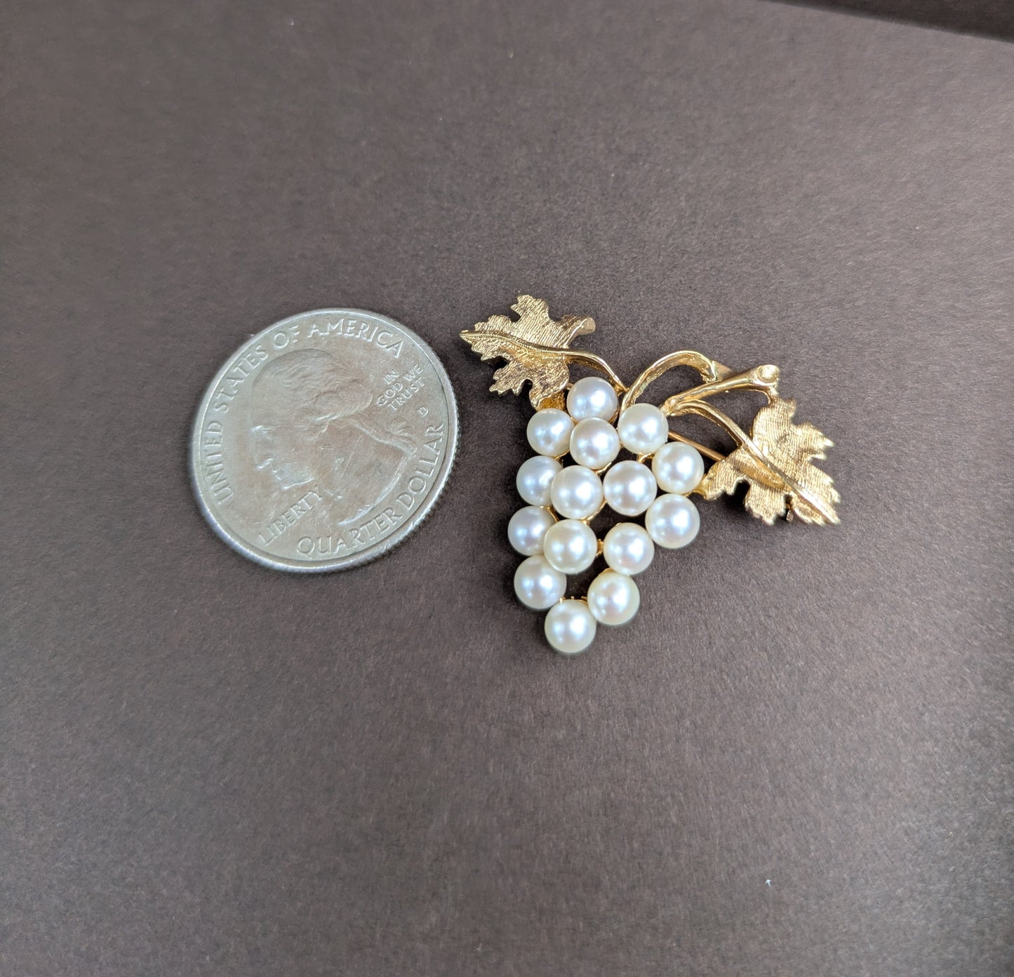 14kt Grape Brooch with White Pearls 1950's
