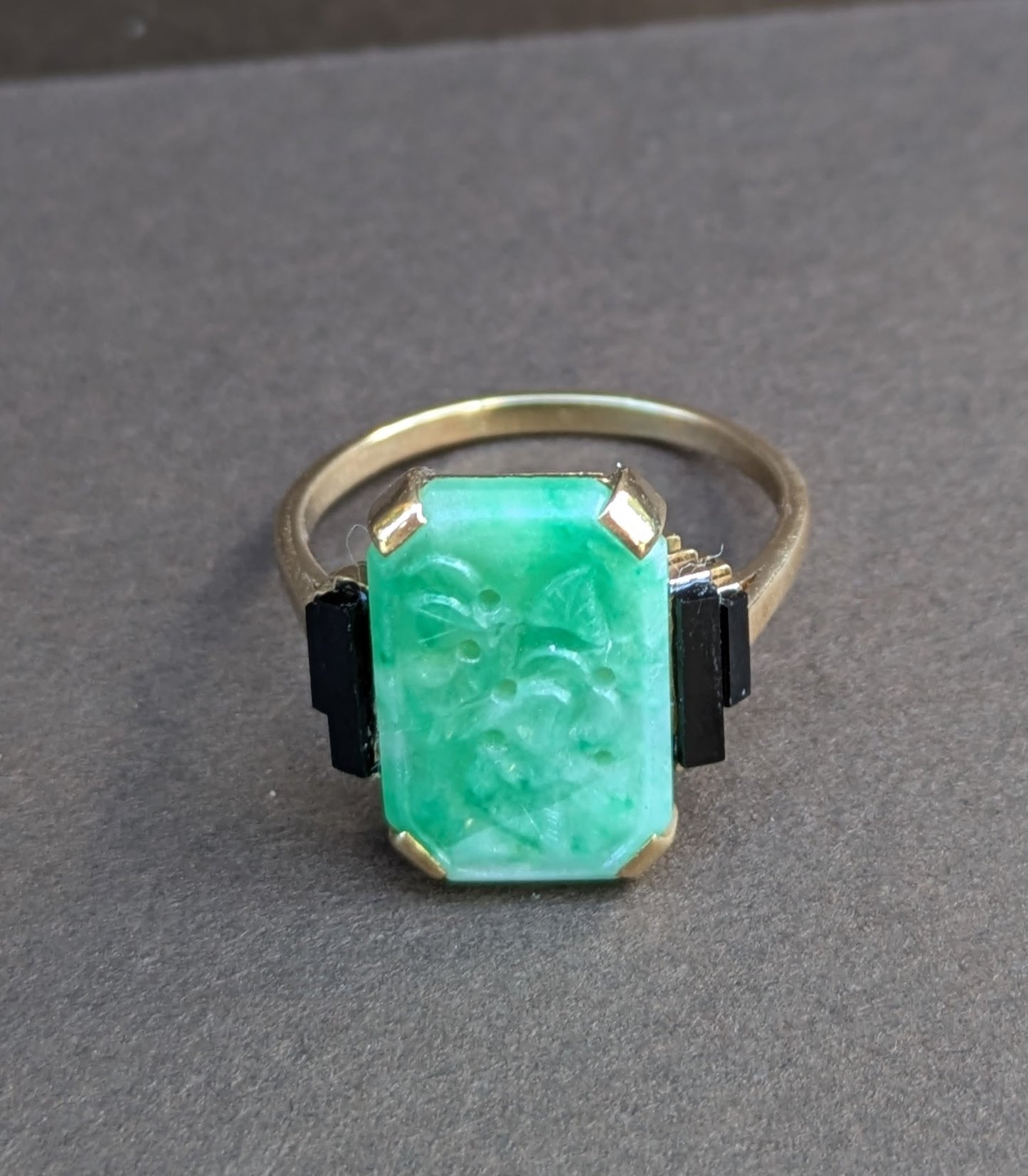 Carved Jade and Onyx Ring- Yellow Gold, External Hallmark 18kt