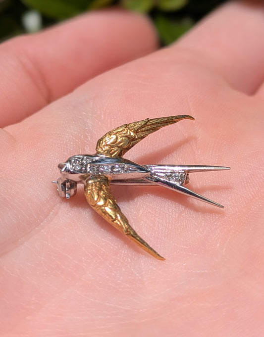 18kt White and Yellow Gold Swallow Brooch with Diamonds