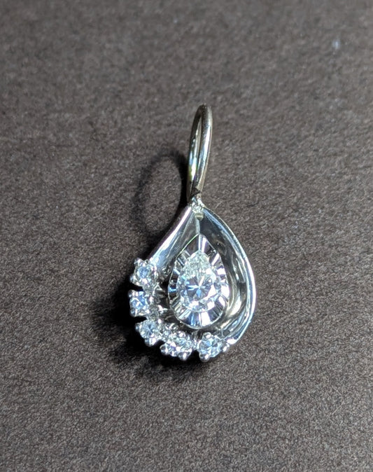 4 Round Pear-Shaped White Gold 14kt Pendant Conversion