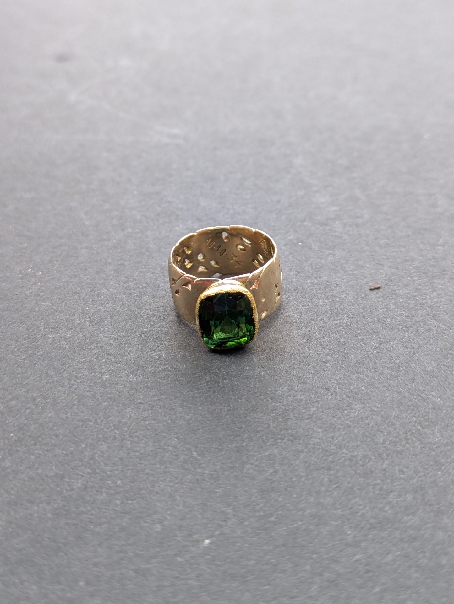 14Kt Green Tourmaline Ring