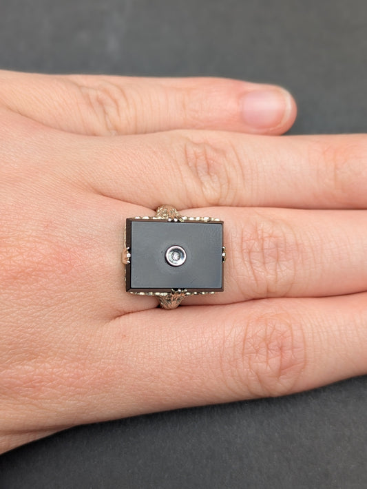 14kt White Gold Filgree Ring with Large Onyx and Diamond