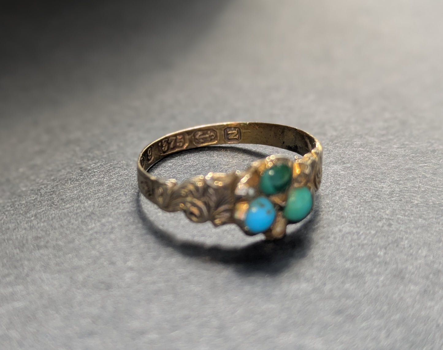 1862 Dainty 9k Turquoise