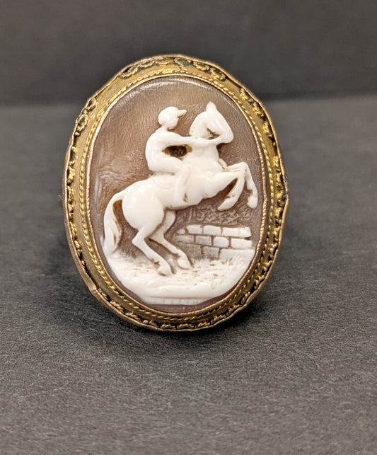 14kt Horse Cameo Ring