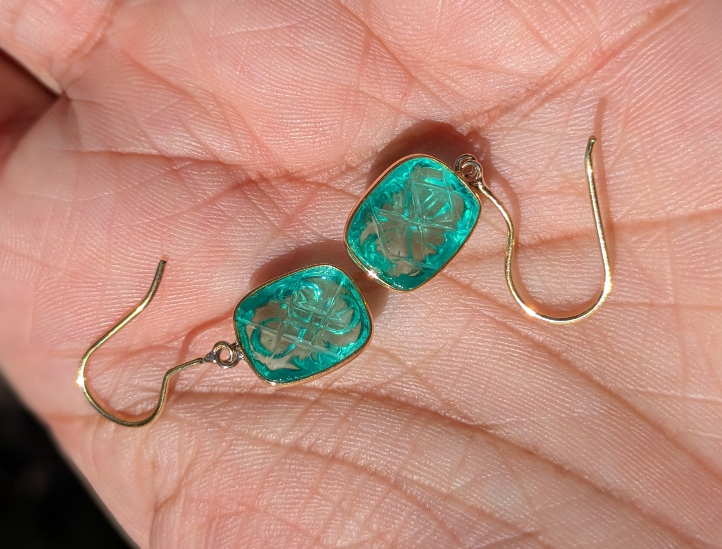 14kt Carved Emerald Earrings