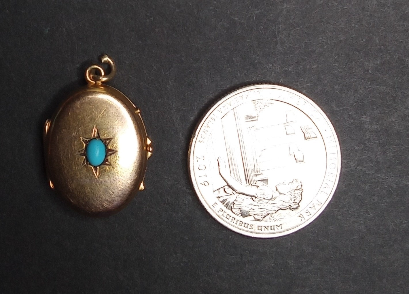 9k Victorian Engraved Turquoise Locket