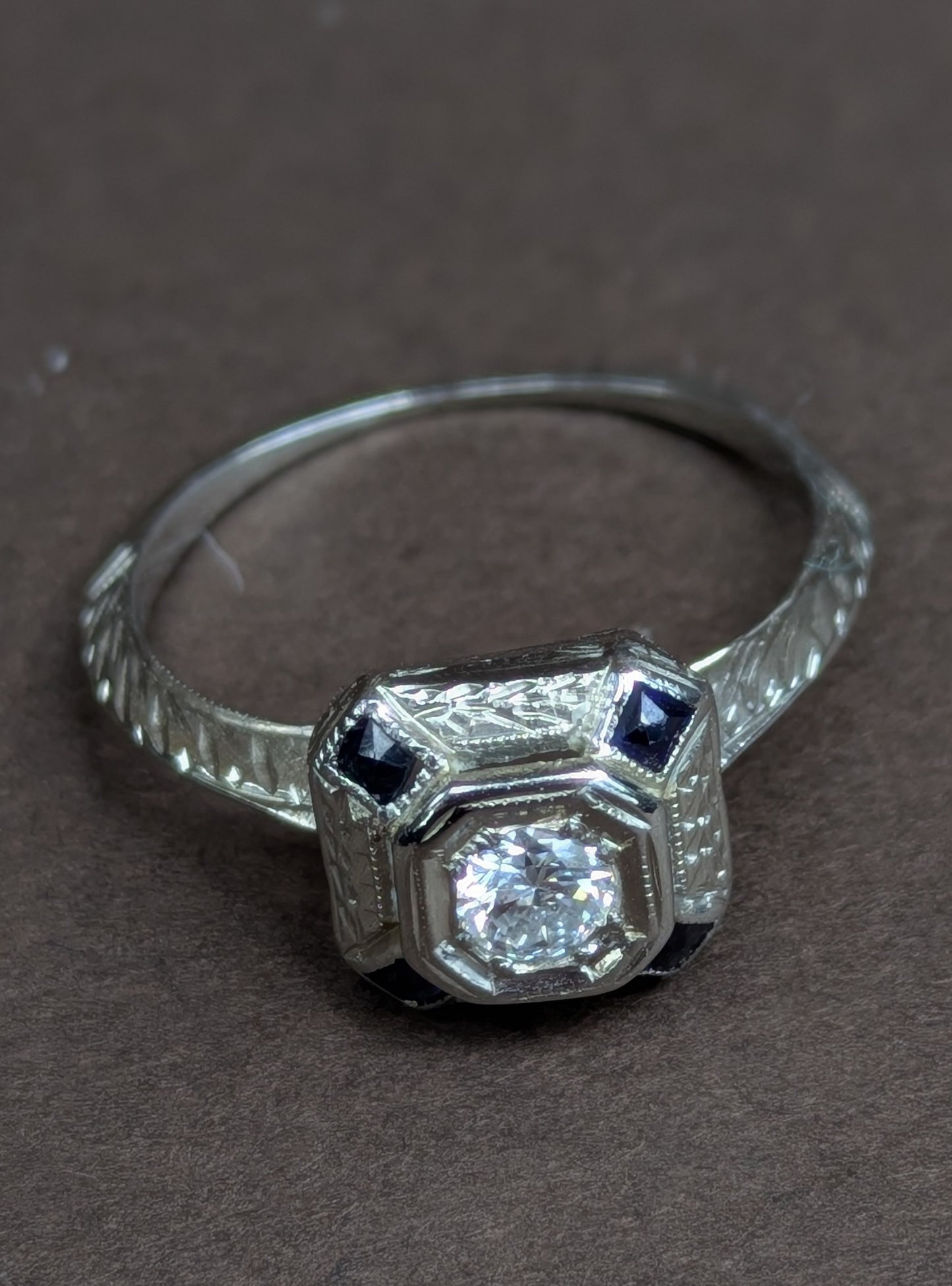 18kt White Gold Illusion Mounted Diamond Ring with French Cut Sapphires