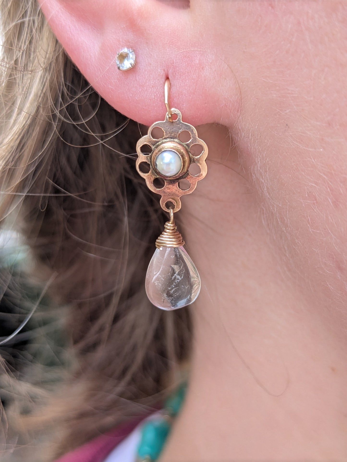 14k Dormouse Pearl and Peridot Earrings