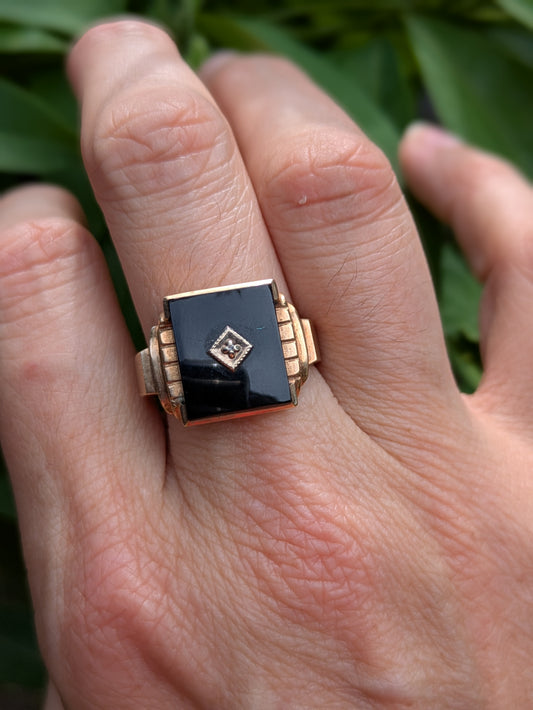 10kt Onyx and Diamond Signet Ring