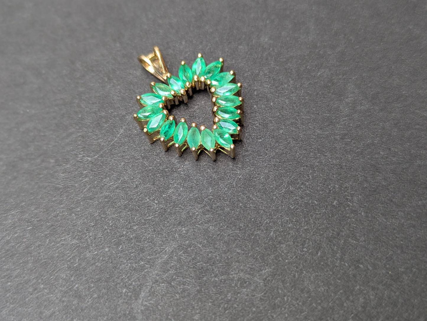 10k Emerald Heart Charm