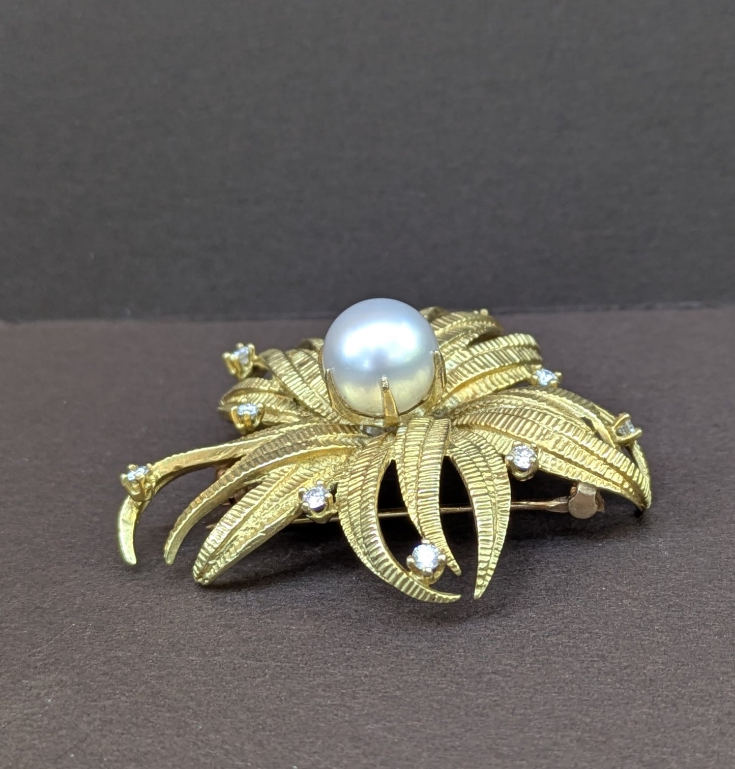 18kt Pearl Diamond Leaf Brooch