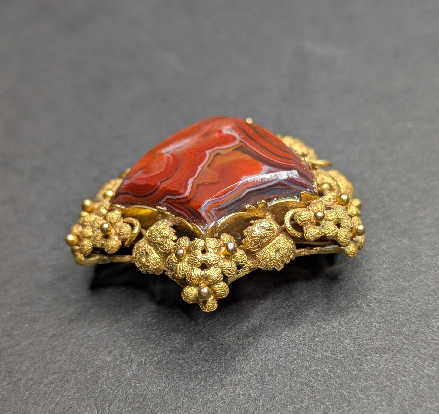 Early Victoria Agate Shield Brooch