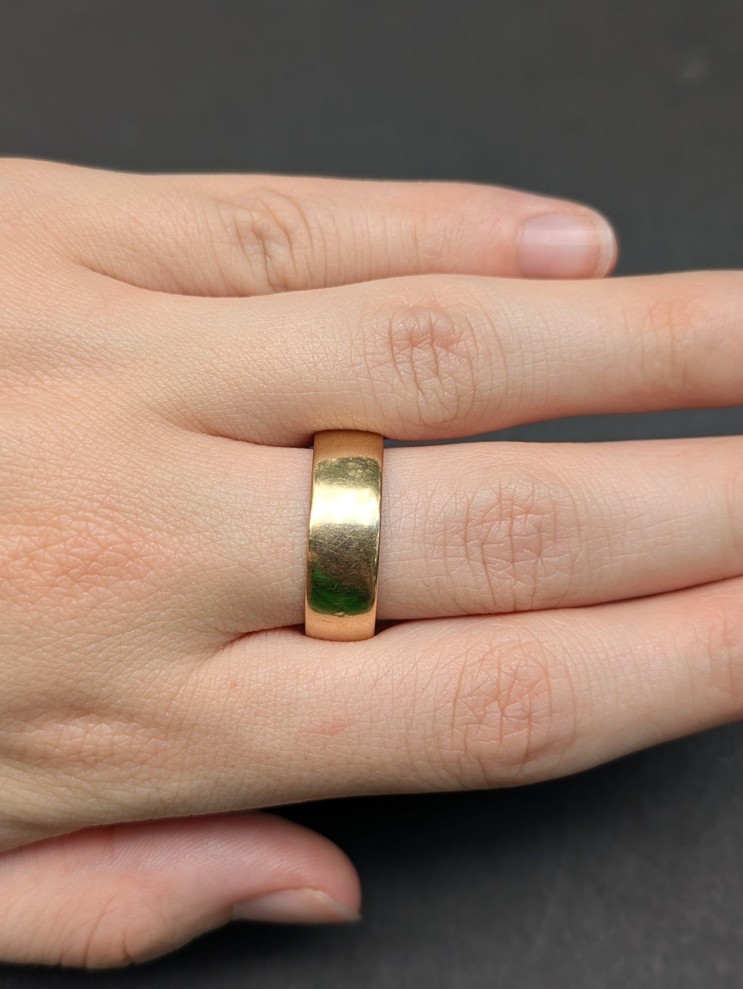 9kt Wide Wedding Band "Stella"