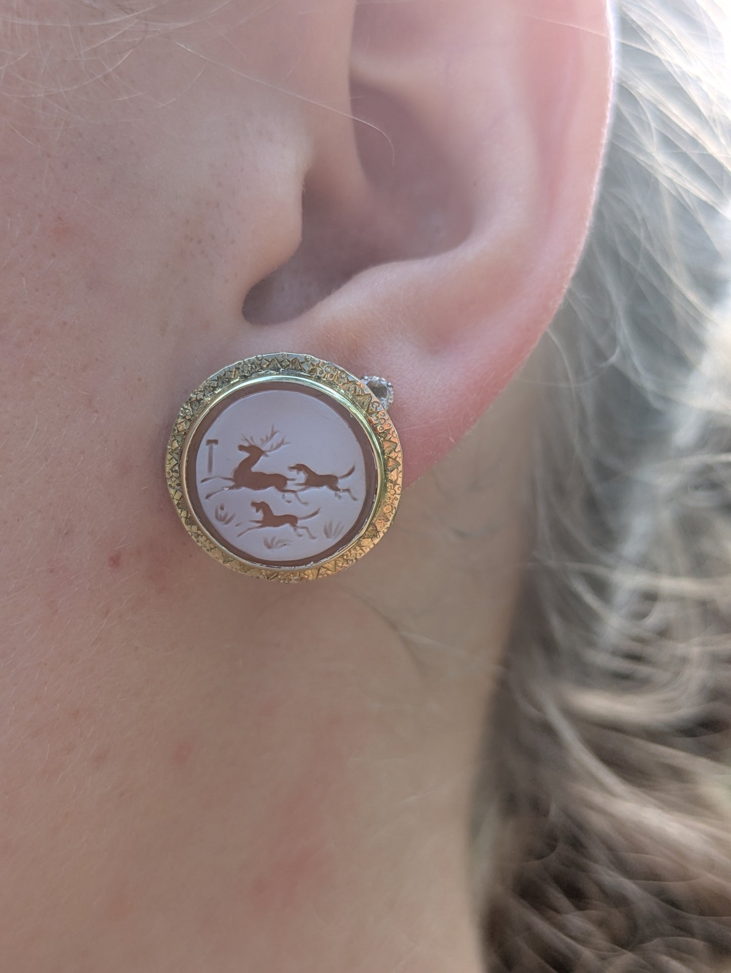 Hunting Cameo Earrings