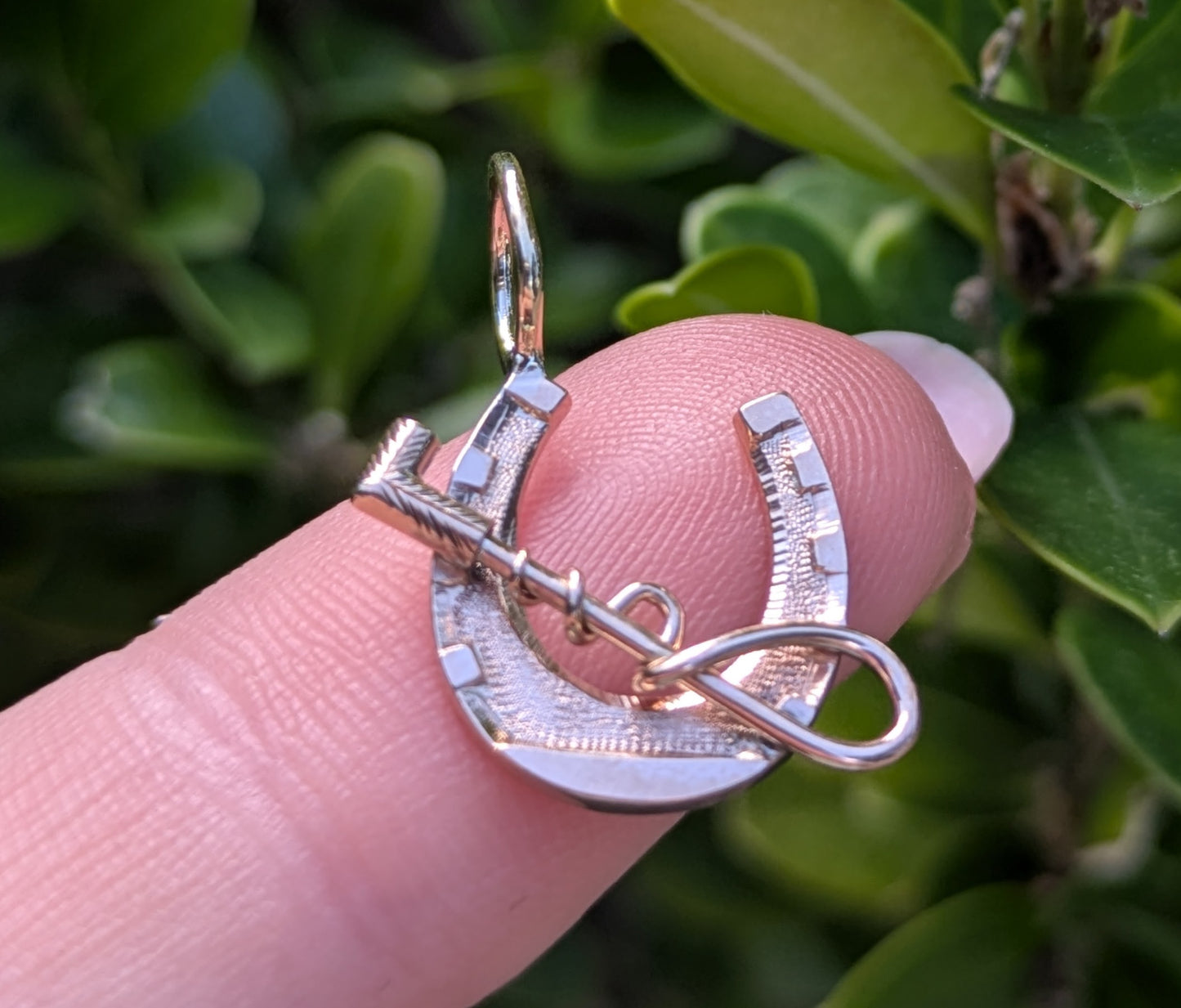 14kt Horseshoe & Crop Charm