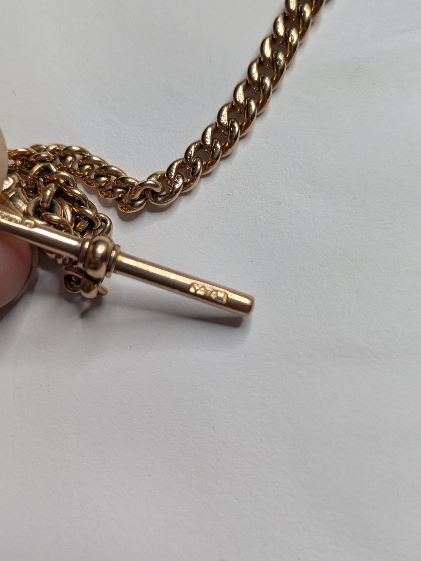 9k Graduated Curb English Watch Chain with T Bar and Dog Clip