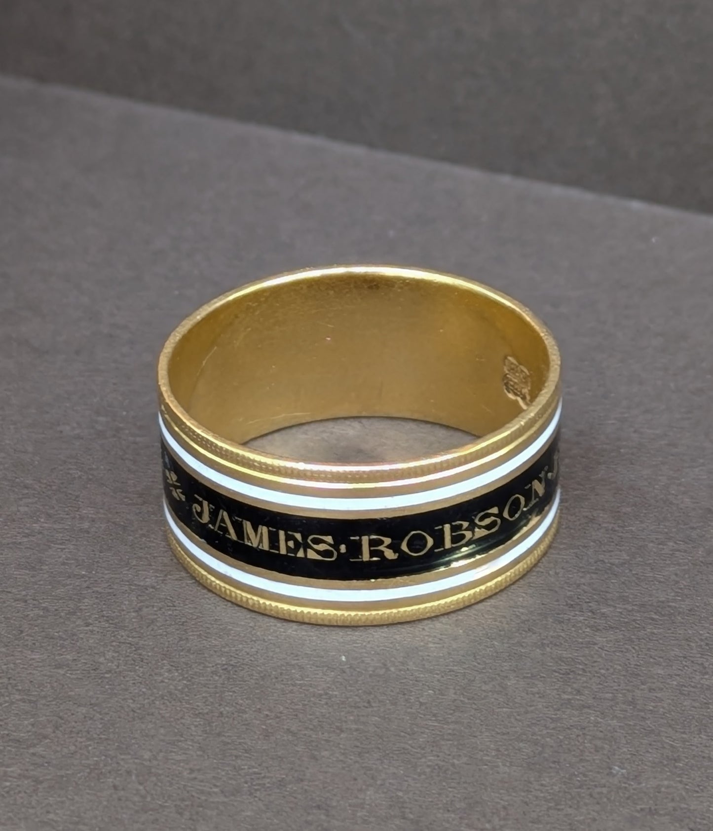 18k Mr. James Robson Georgian Mourning Band with White and Black Enamel 1806