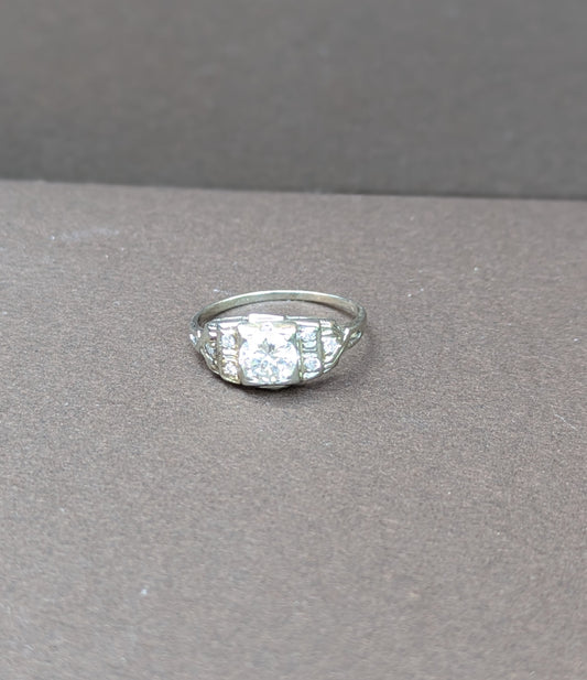 1930's 14kt White Gold Diamond Ring