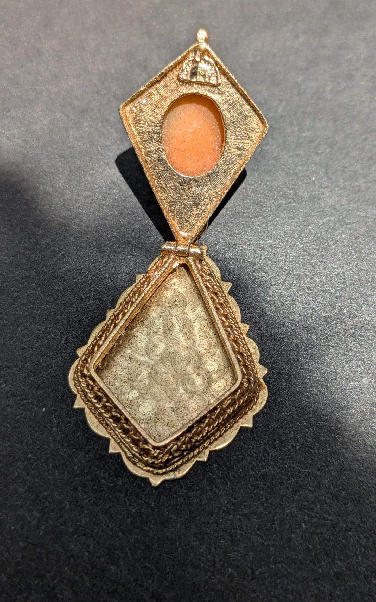 1950's 14k Cameo Locket ki