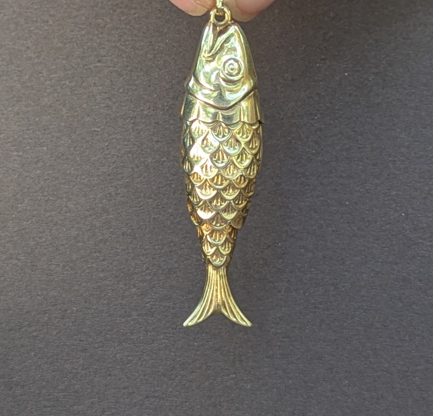 14kt Moveable Fish Pendant