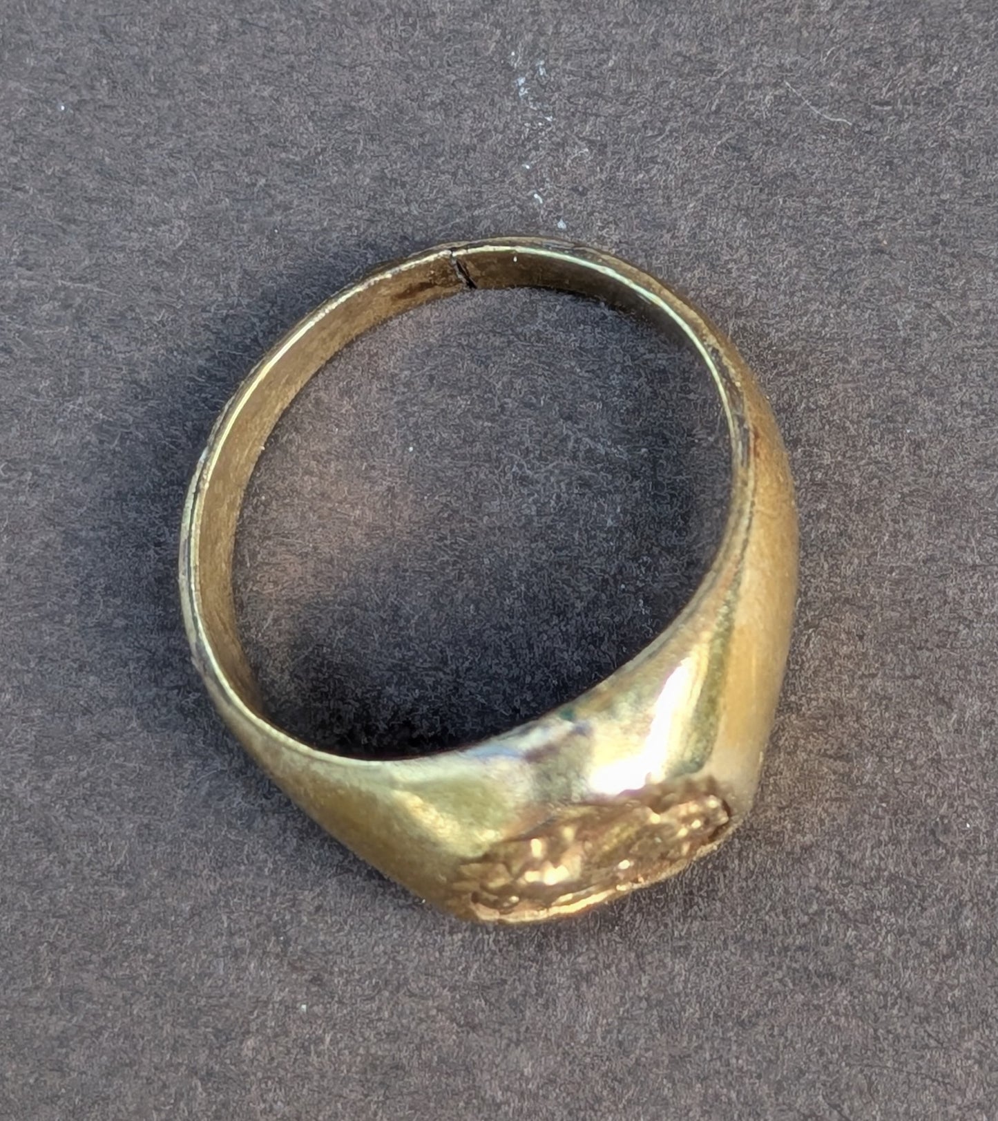 14kt "Aries" Pinkie Signet Ring