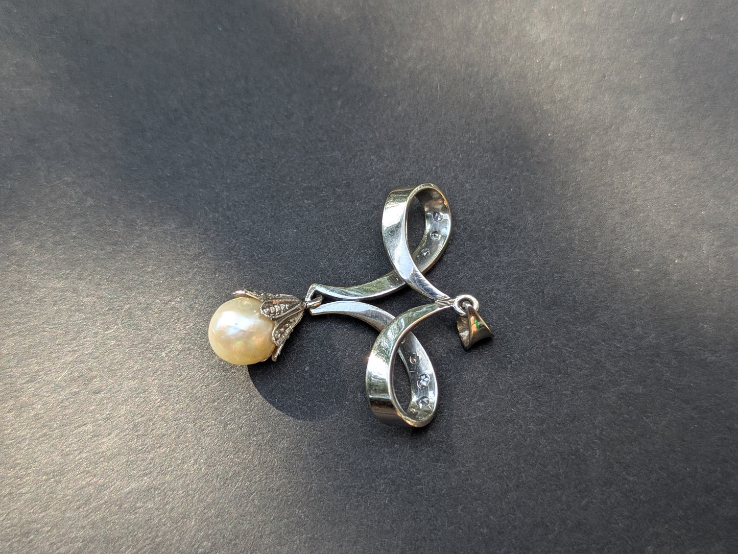 18kt White Gold Swag with DIamonds and Drop Pearl