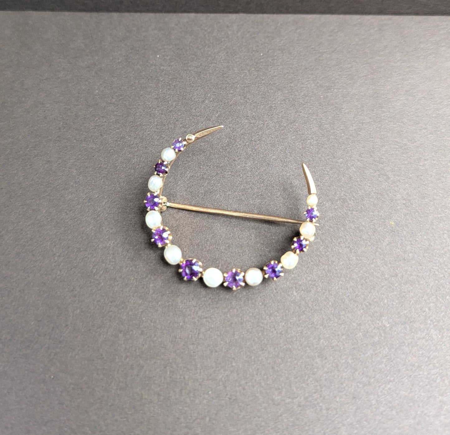 14kt Pearl and Amethyst Cresent Brooch