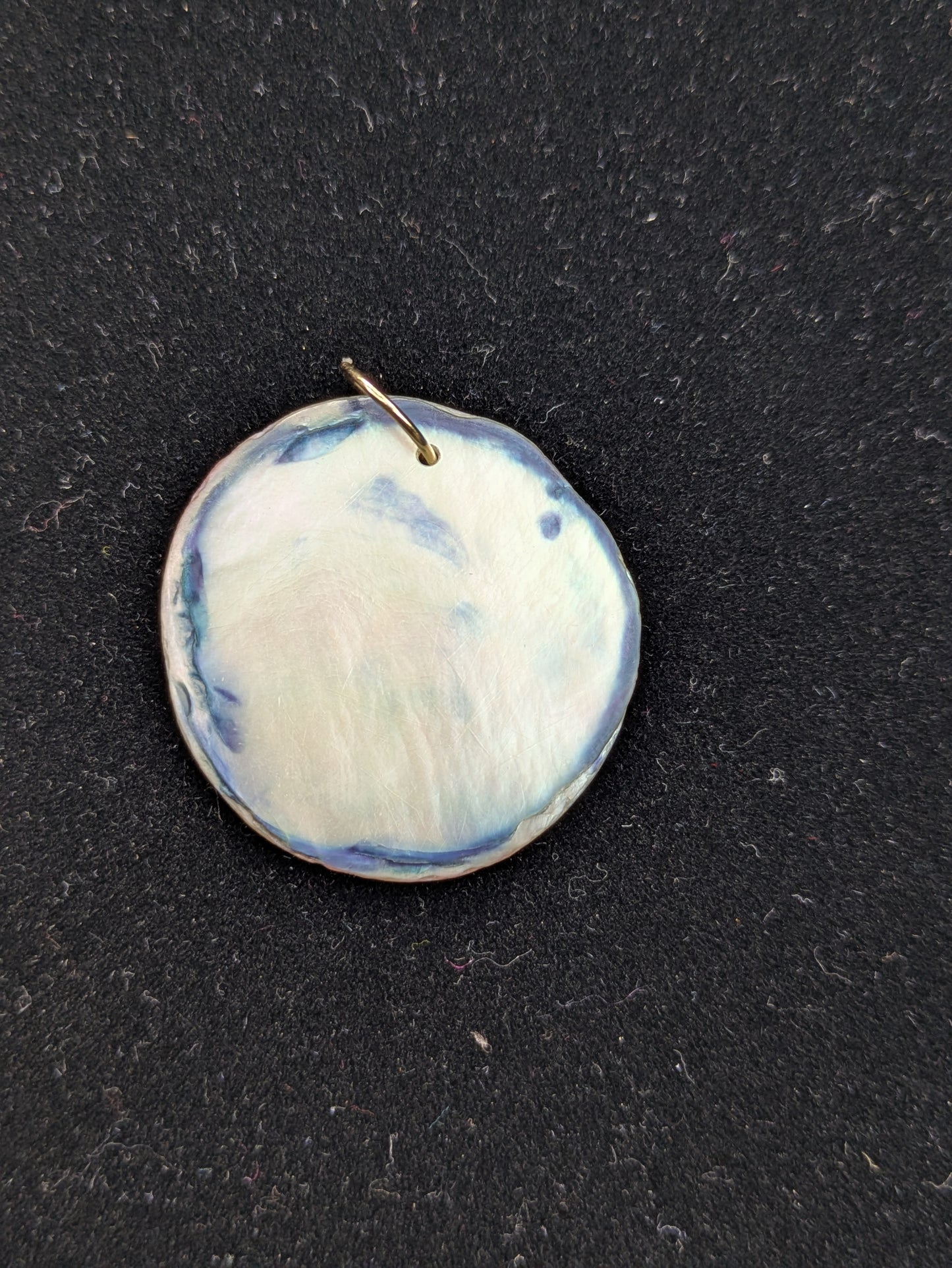 Round Gray Mother of Pearl Poker Chip with Navy Engraving "5"