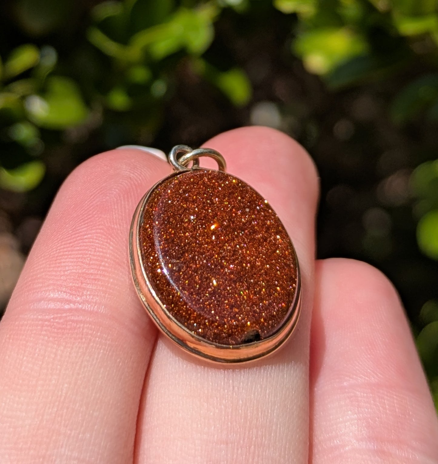 Vintage 14kt Oval Goldstone Pendant