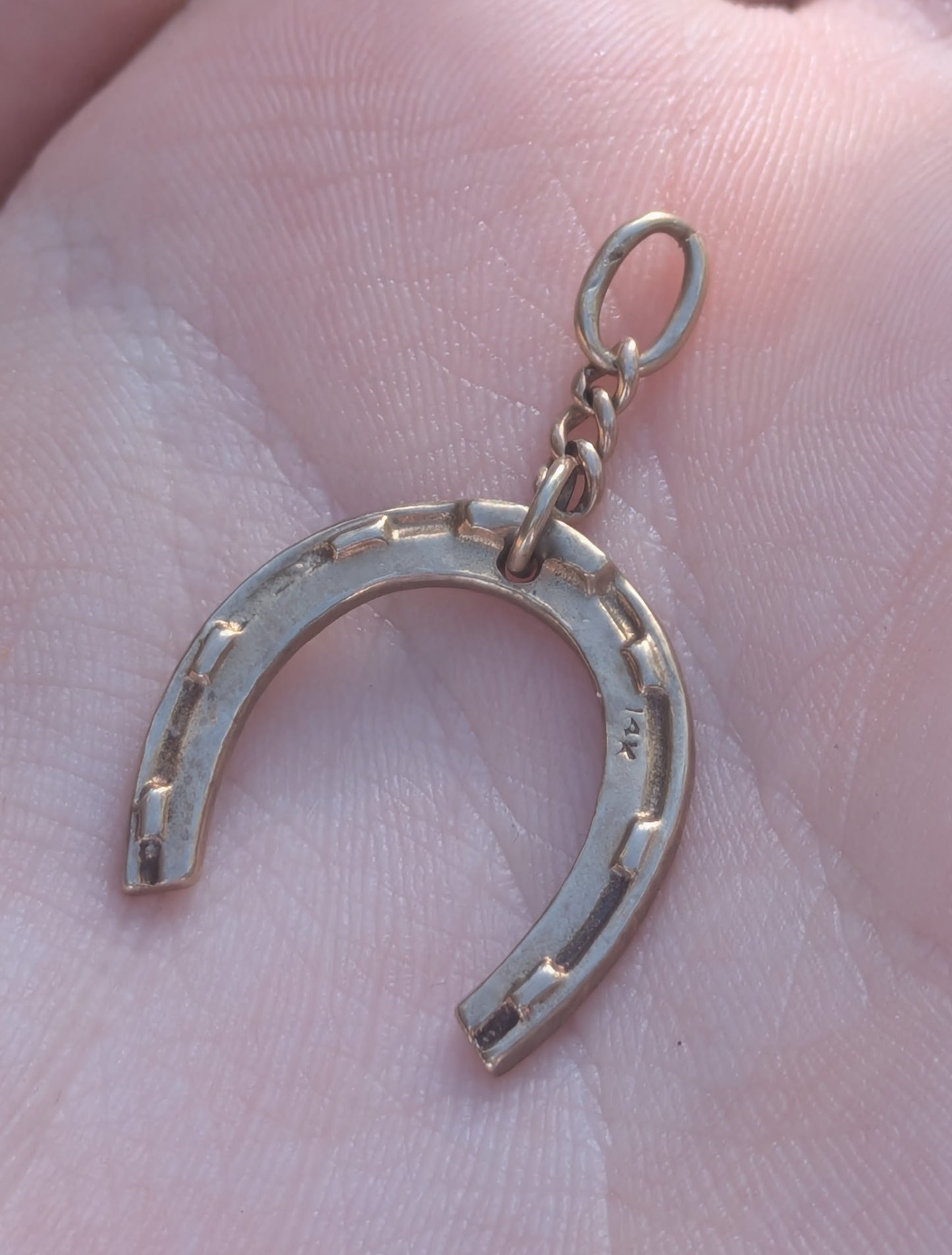 14kt Horseshoe Pendant