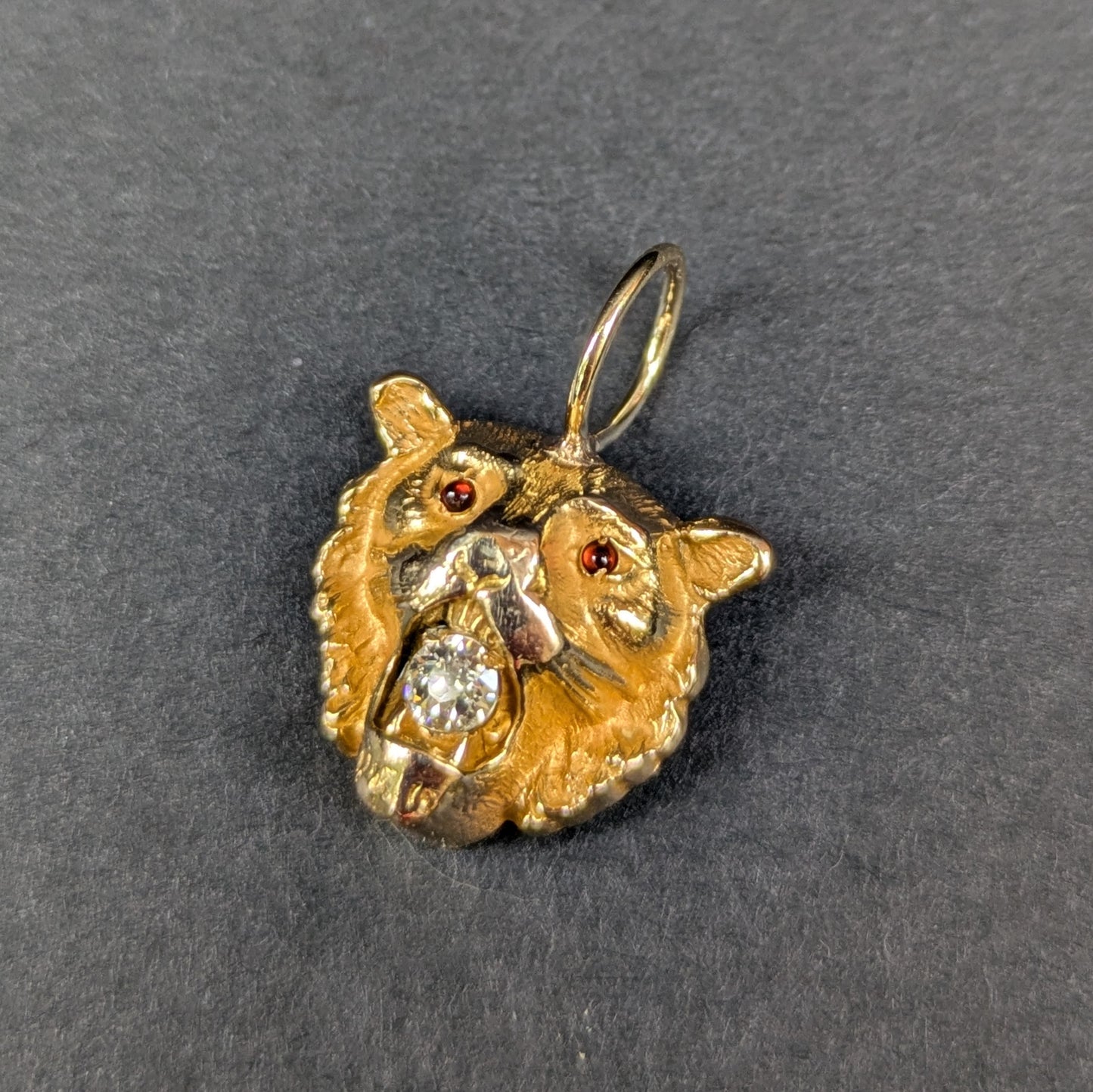 10kt Lion Charm with Ruby Eyes & Diamond