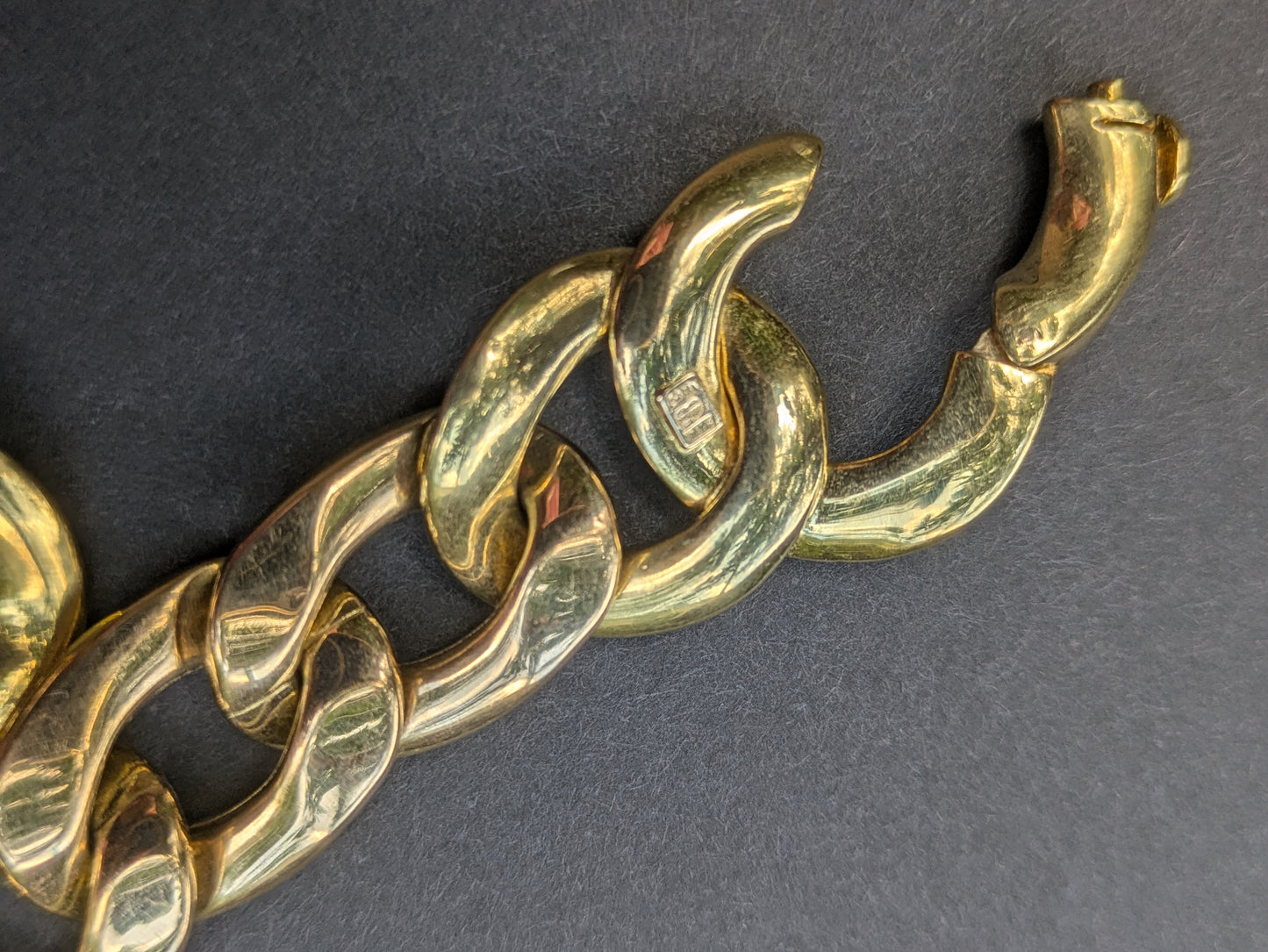 UnoAErre 14kt Wide Flat Curb Chain with Hidden Clasp