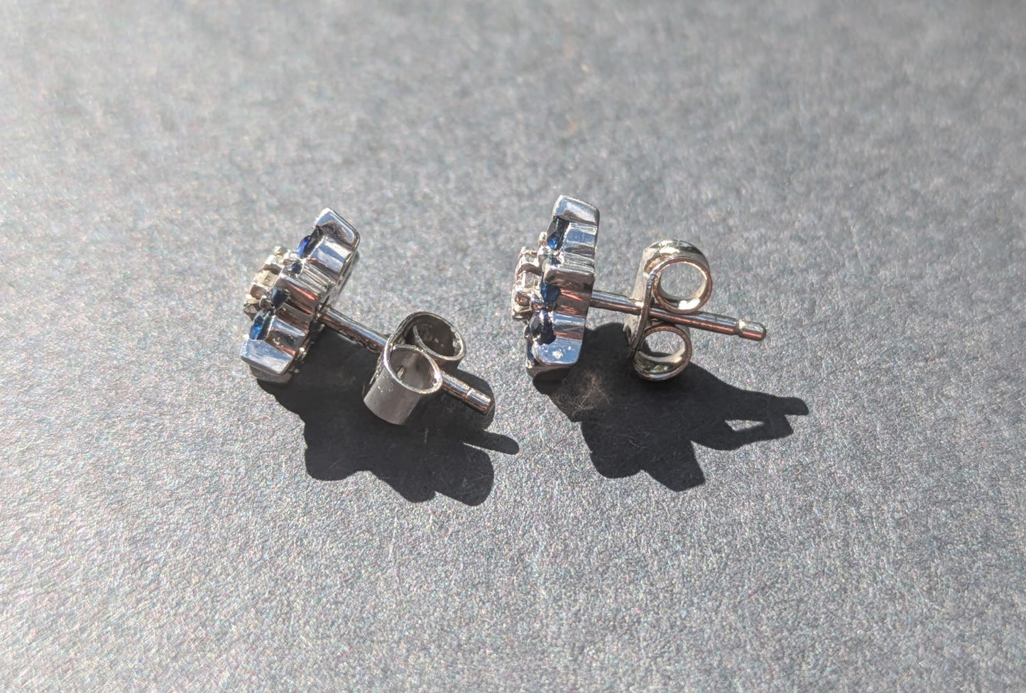 White Gold 18kt Diamond Cluster Earrings