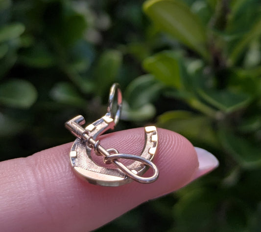14kt Horseshoe & Crop Charm