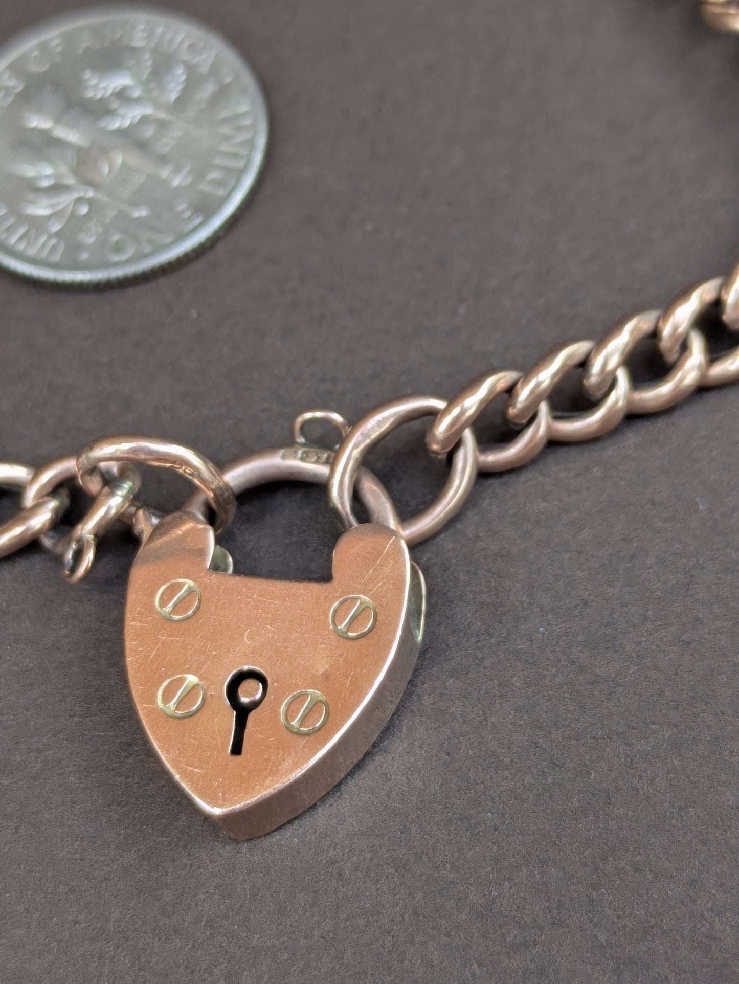 Open Flat Curb Chain 9kt English - Toggle & Dog Clip