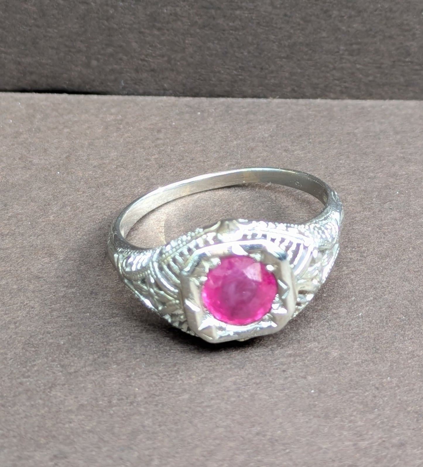 18k White Gold Filigree Ring with Ruby