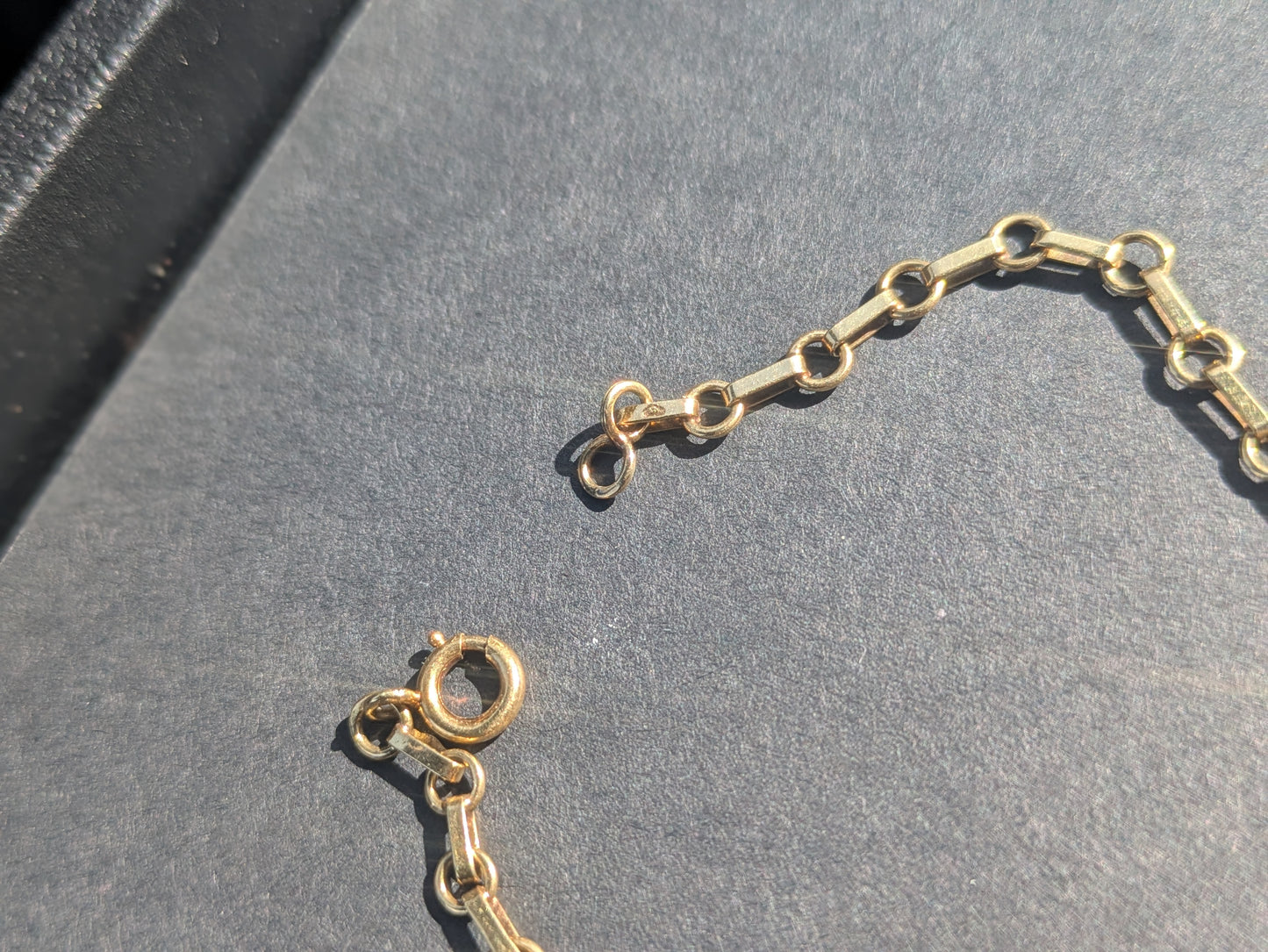 French Art Deco 18kt Bracelet