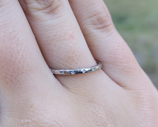 Platinum Diamond Patterned Band