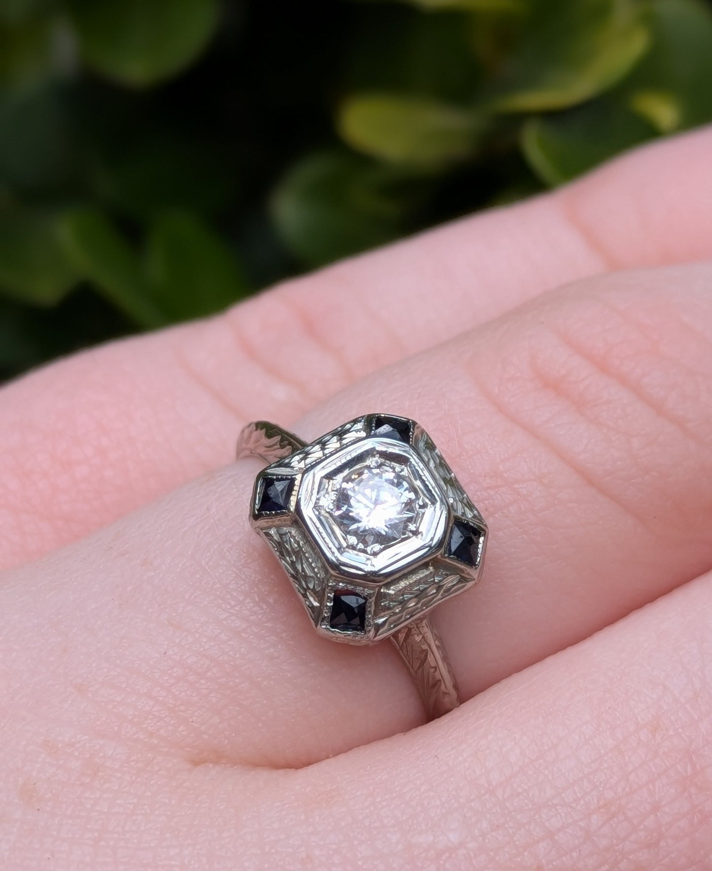 18kt White Gold Illusion Mounted Diamond Ring with French Cut Sapphires
